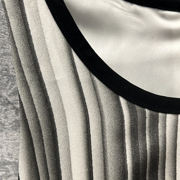 New with tags. Mi Jong Lee silk maxi dress in black/white/grey - Picture 6 of 9